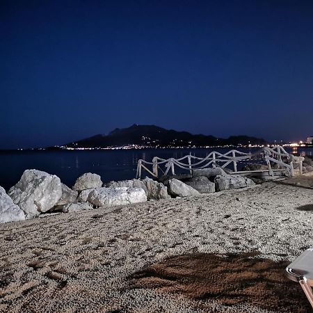 Point Ephemere Beachfront Apartments Città di Zante Esterno foto
