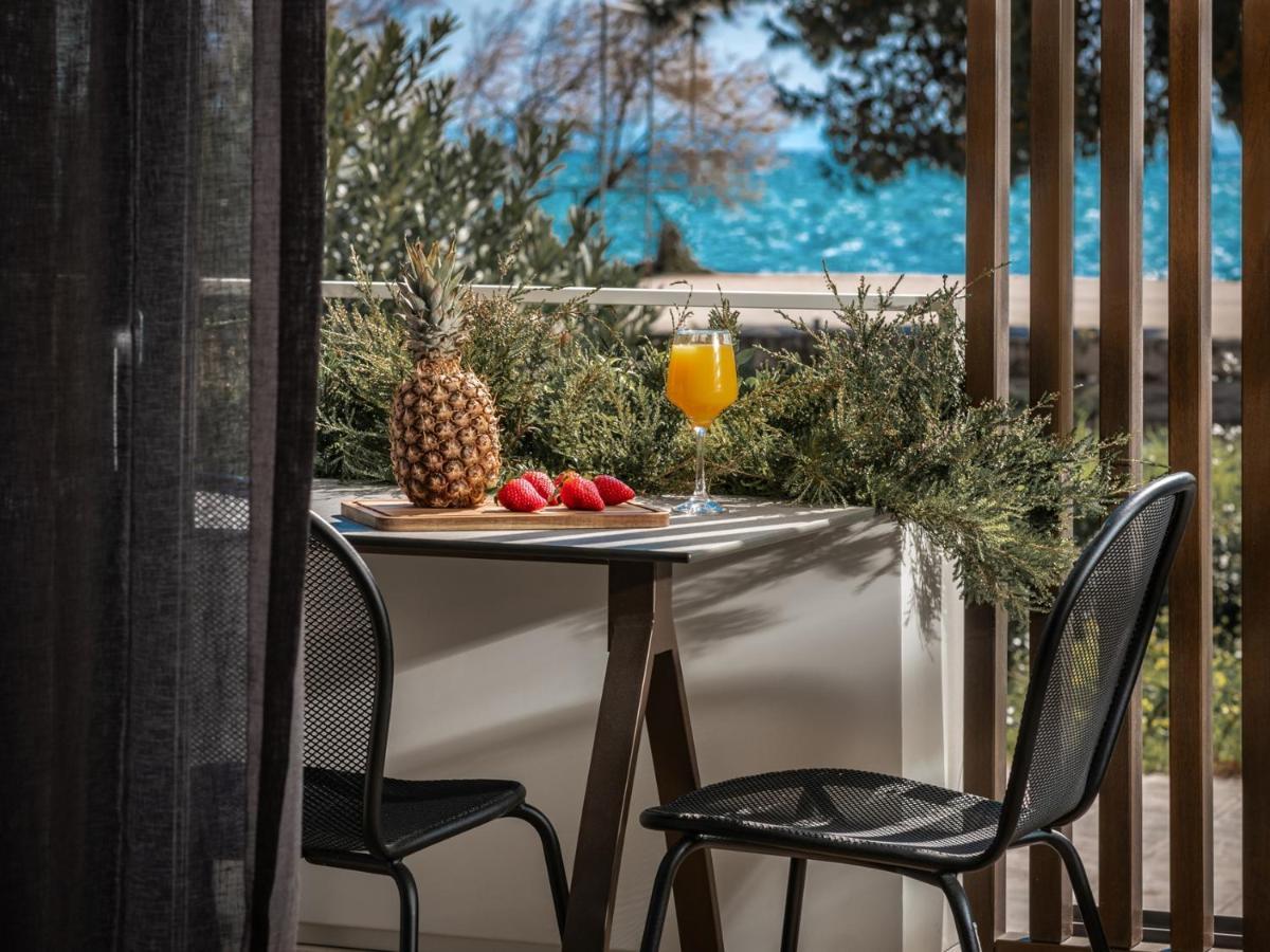 Point Ephemere Beachfront Apartments Città di Zante Esterno foto